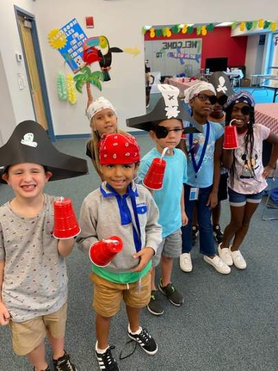 Vero kids dressed as Pirates
