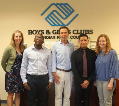 Judges and Youth of the Year Finalists 